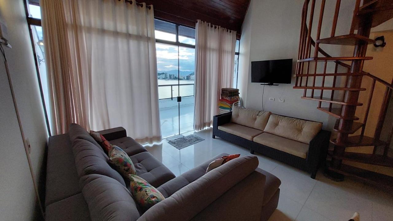 Apartmán Linda Cobertura Duplex, Pe Na Areia,Vista Linda. Caraguatatuba Exteriér fotografie